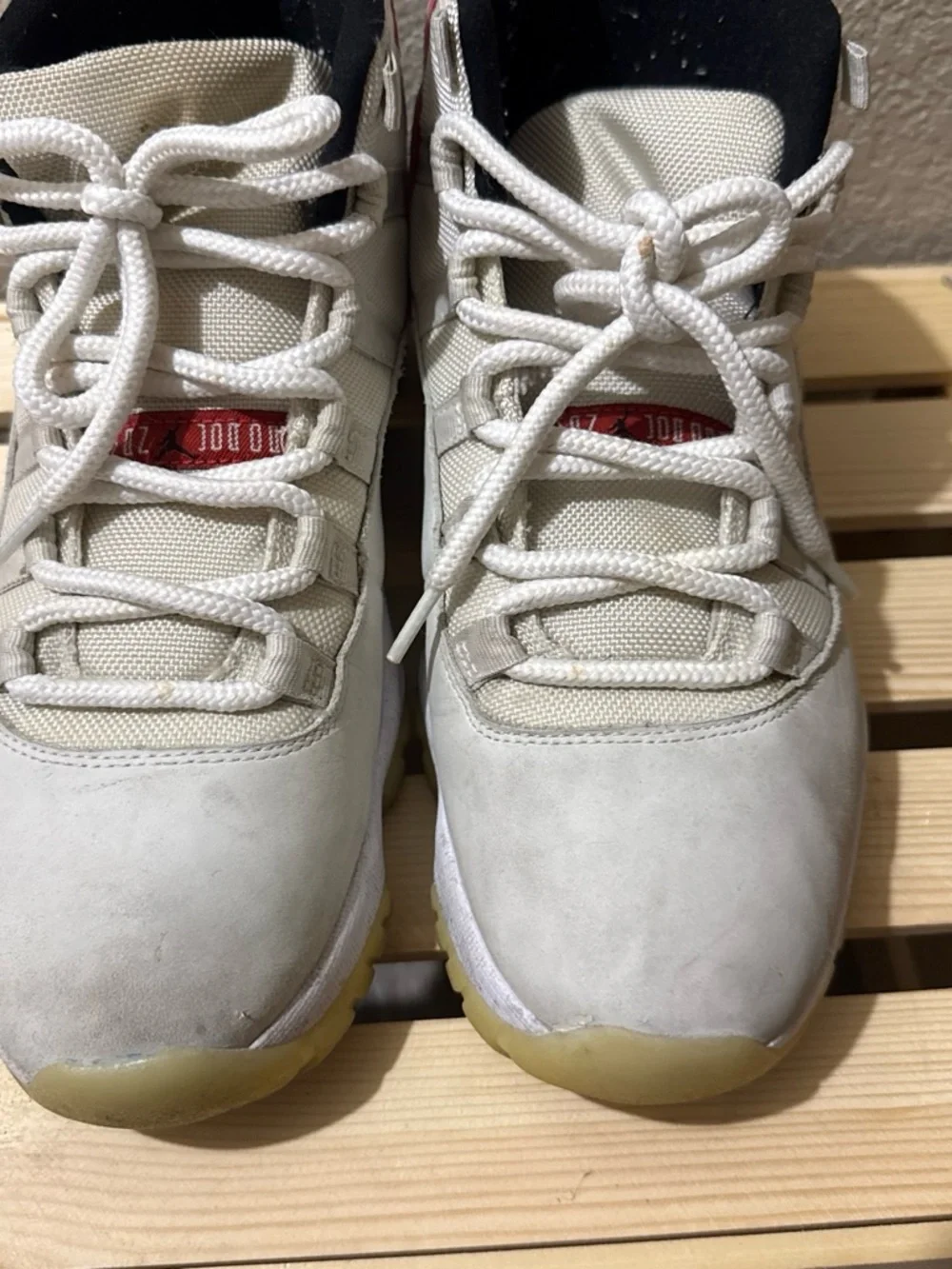Nike Air Jordan 11 Mid platinum tints
